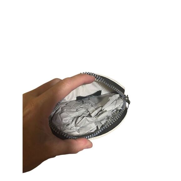 Disney Minnie Mouse Coin Wallet Black Primark Women's Accessory initial O - Picture 7 of 7